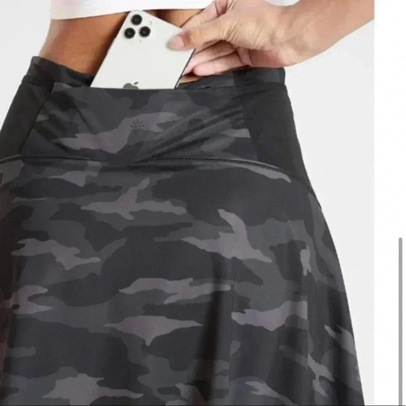 Athleta match point printed skort - Picture 4 of 14